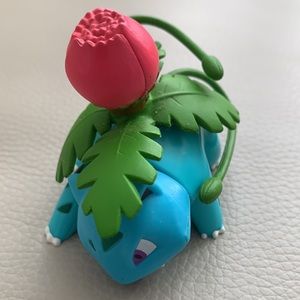 Pokemon TOMY PVC Figure  ~ 2-1/2"  Ivysaur 2015